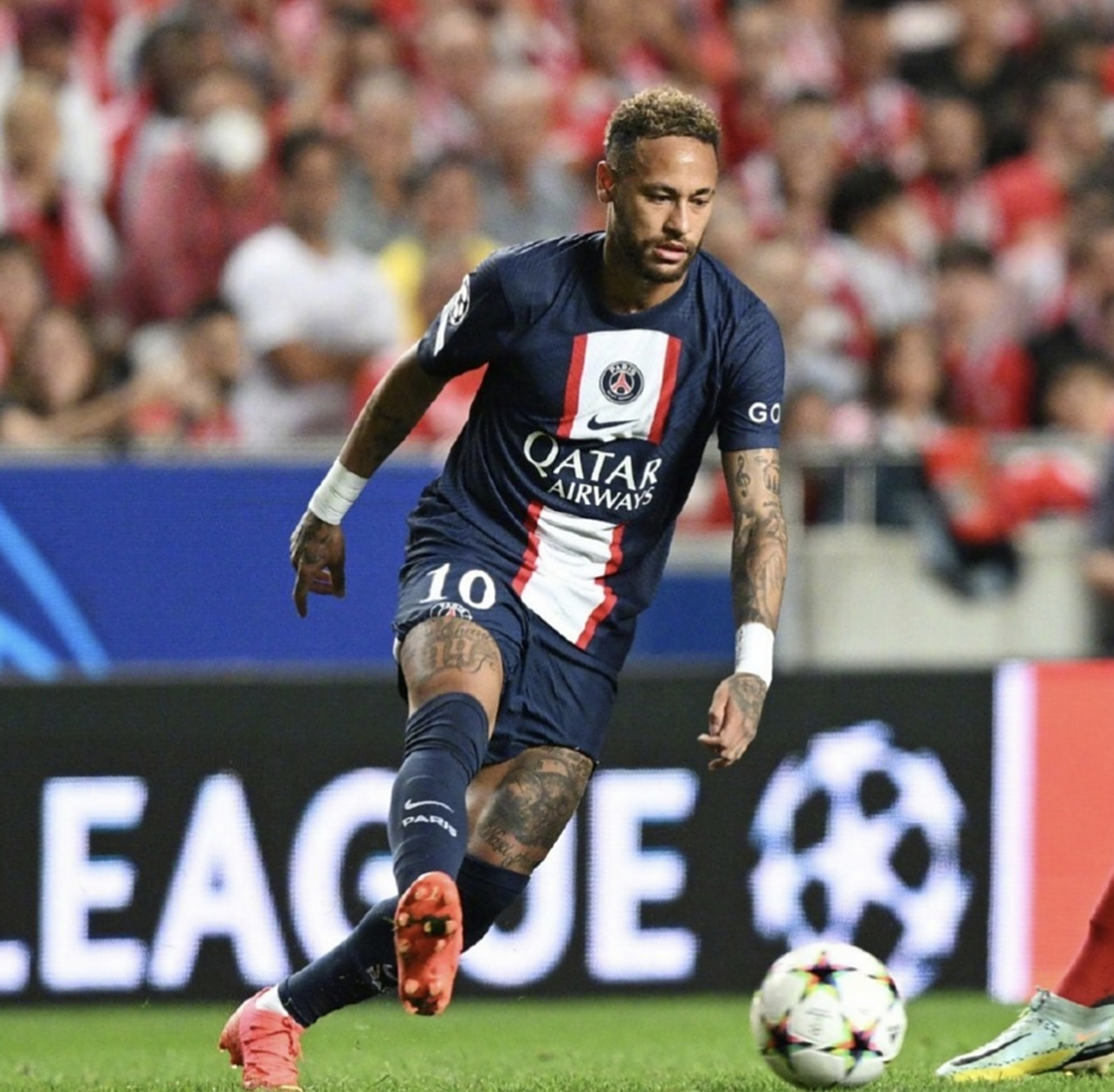 江南体育-关于内马尔重返赛场,出色发挥首场状态出色,西班牙队观众沸腾!上演精彩一战的信息